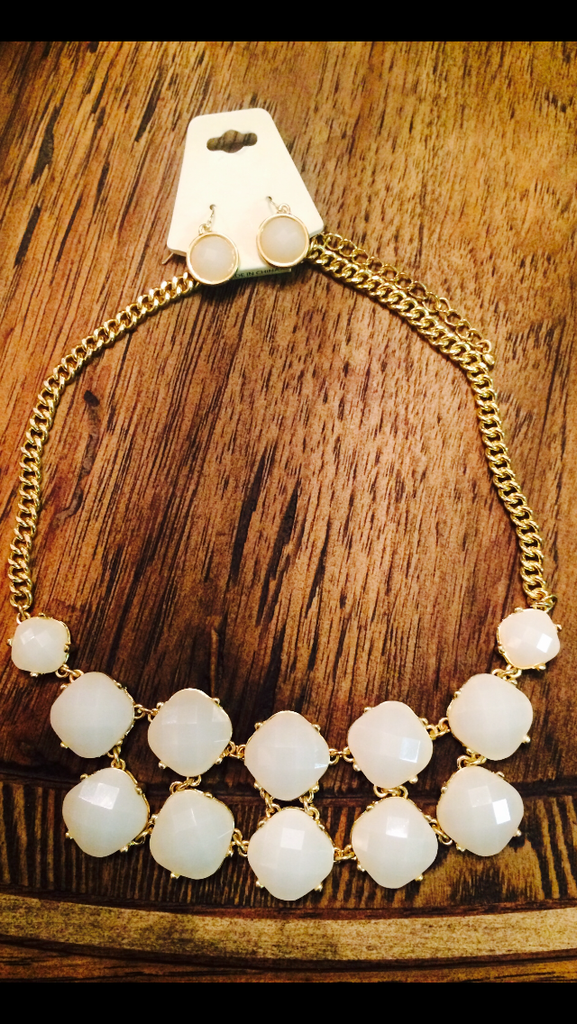 White Double Strand Necklace Set